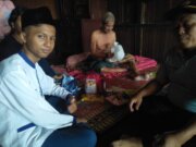 Giat Pesantren Ramadhan, SMP Negeri 3 Sanga Desa, Berbagi pada Kaum Dhuafa