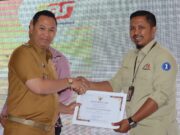 Tingkatkan Kualitas SDM Lokal, Pj. Bupati Apresiasi Program Pelatihan Operator Magang PT. SBS