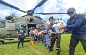 Antarkan 3,5 Ton Bantuan ke Nagari Salareh Aia, Danlanud Sutan Sjahrir Tekankan Misi Kemanusiaan dan Kepedulian